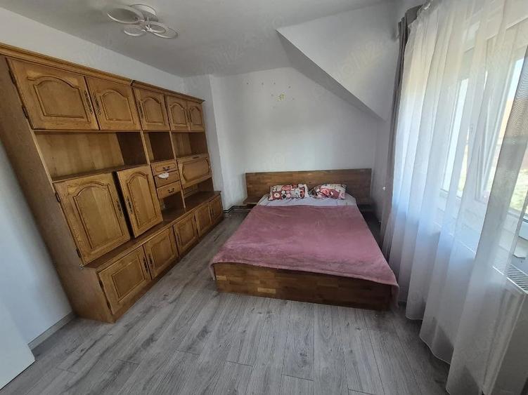 Casă cu Teren 850 Mp în Petrești