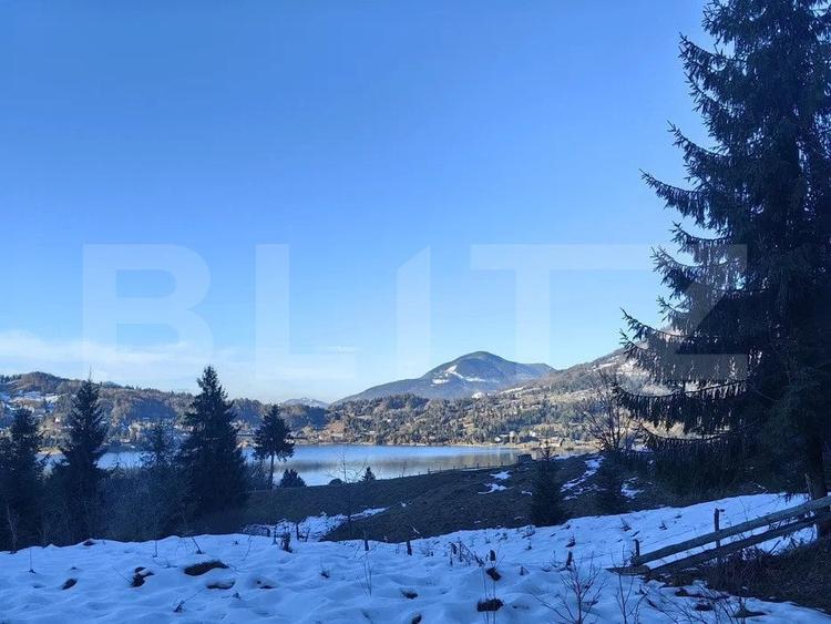 Teren Construcții intravilan de 1120 mp, în Colibița