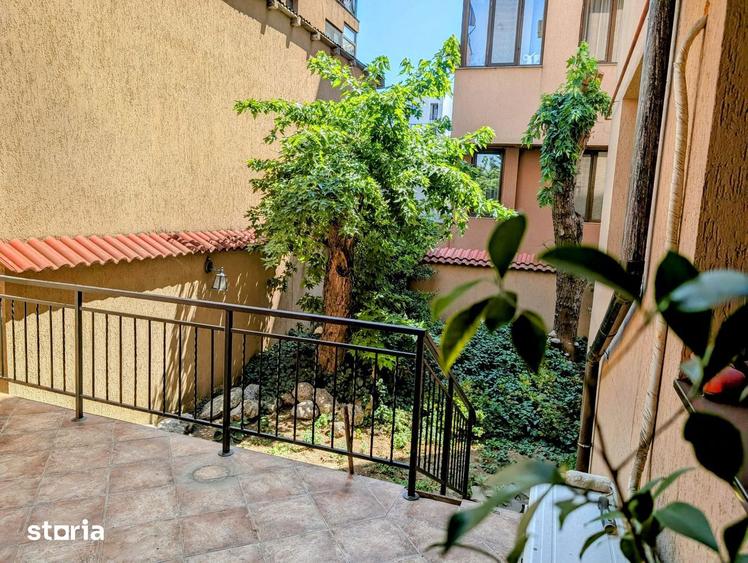 Apartament cu 3 camere decomandat în Dămăroaia