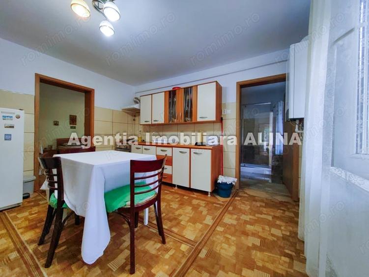 Casă cu 6 camere în Simeria