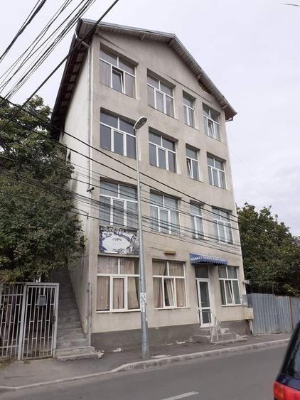 Inchiriez apartament doua camere - 8