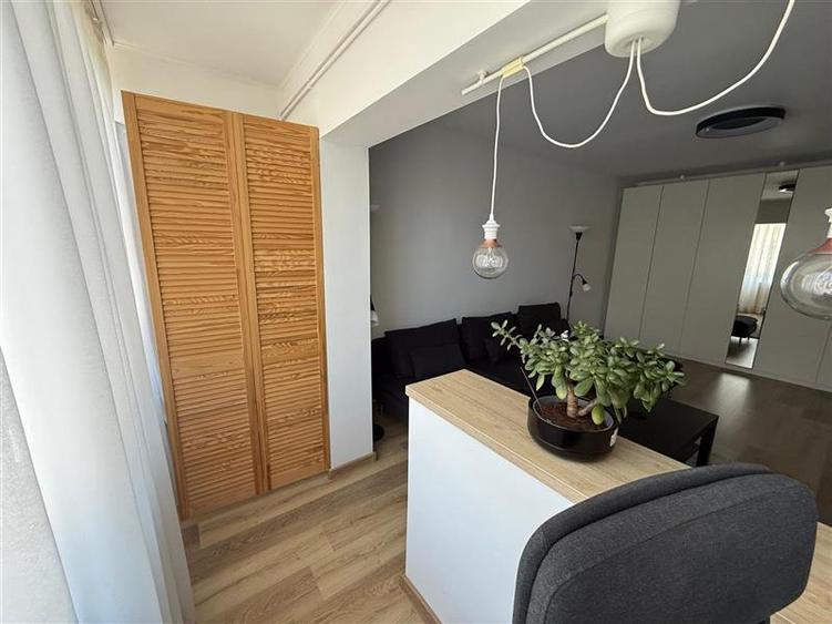 Apartament cu 2 camere decomandat în Griviței