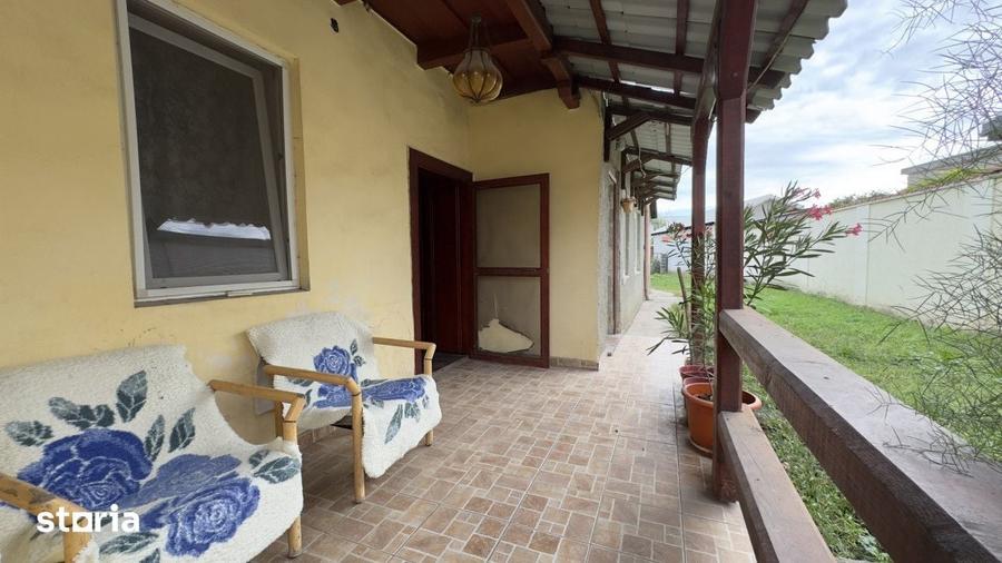 Casă cu 3 camere cu Teren 3263 Mp în Central
