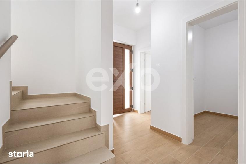 Casă cu 4 camere cu Teren 360 Mp în Sânandrei