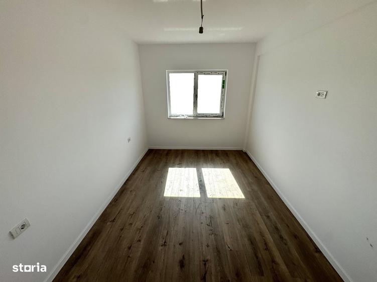 Casă cu 4 camere în Mironeasa