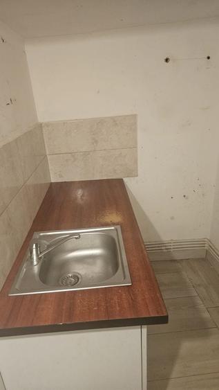 Casă cu 2 camere cu Teren 142 Mp în Central