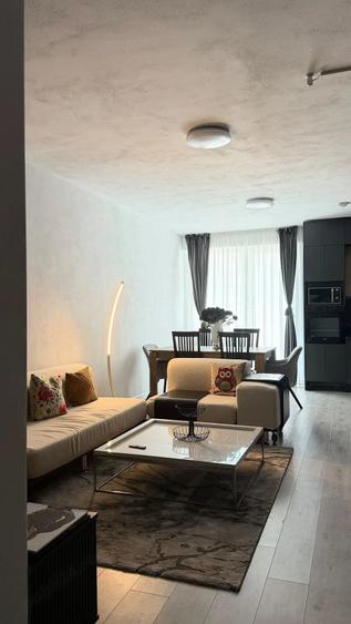 Apartament cu 2 camere decomandat în Ampoi 3