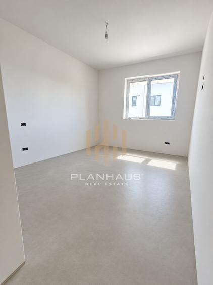 Apartament cu 2 camere decomandat în Hotvon