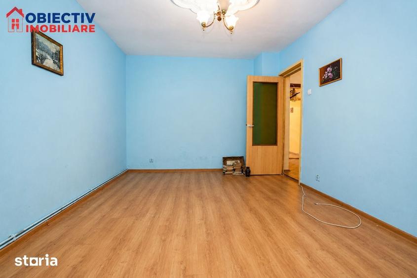 Apartament cu 3 camere decomandat în 1 Mai