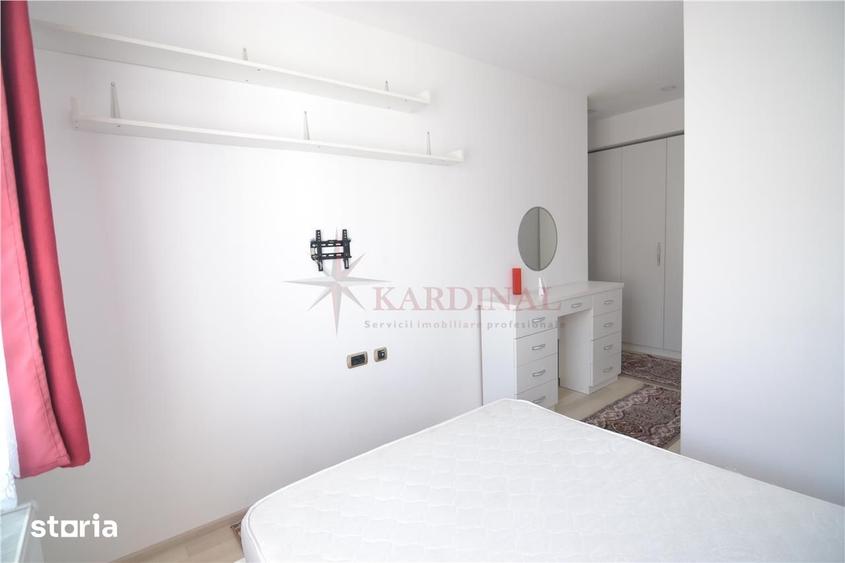 Apartament cu 3 camere decomandat, mobilat în Tractorul