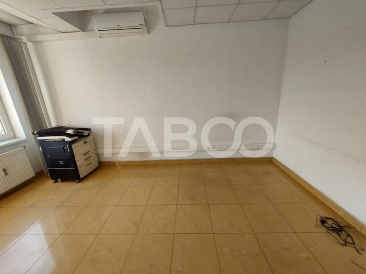 Spatiu comercial de inchiriat 3 incaperi 70 mpu zona Terezian Sibiu - 3
