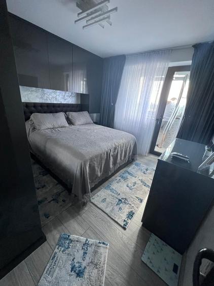 Vand apartament pe strada Gheorghe Petrascu, blocul de langa Posta Oficiul 3, scara 3, et 6 (cu lift). - 1