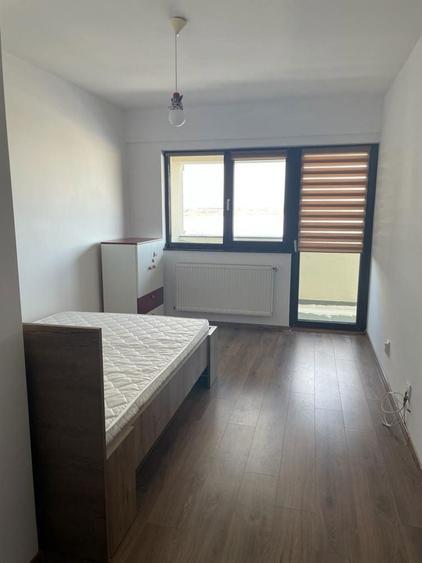 Inchiriez apartament spatios 2 camere zona excelenta - 3