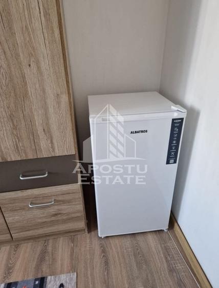 Garsoniera la etaj intermediar, situata in zona Take Ionescu - 6