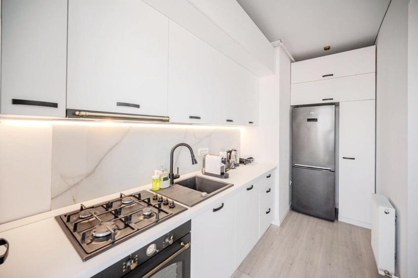 Vedere spre mare, vibe de catalog si o terasa cat un podium de moda. - 3