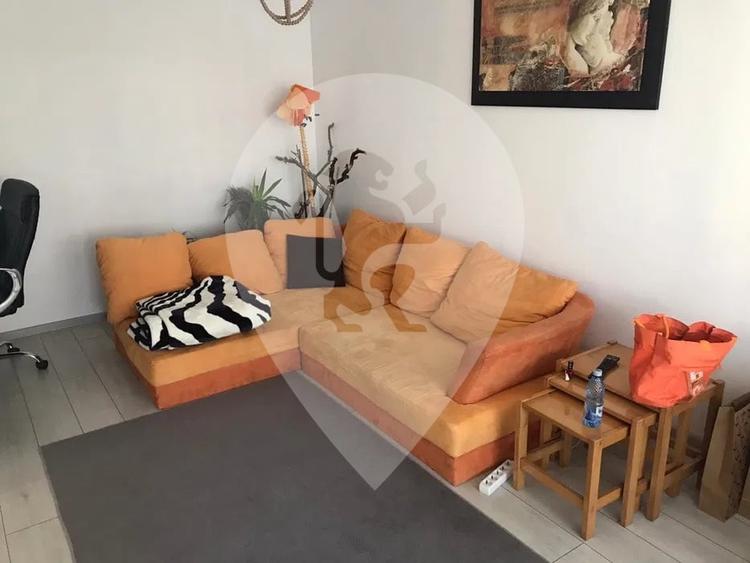 Apartament cu 2 camere decomandat în Tractorul