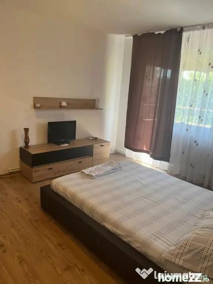 Apartament cu 2 camere semidecomandat în Brazda lui Novac