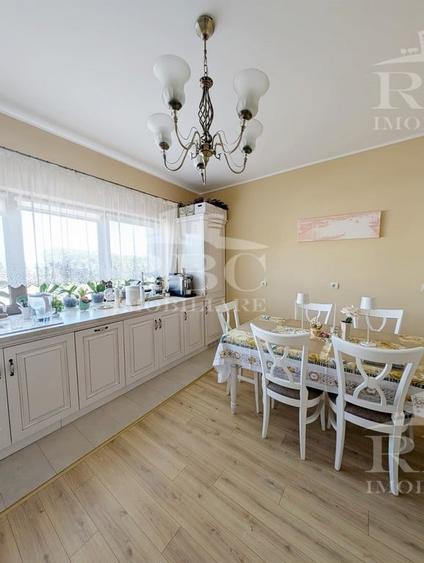 Casa cuplata finisata cu teren 300 mp Floresti str. Narciselor - 25