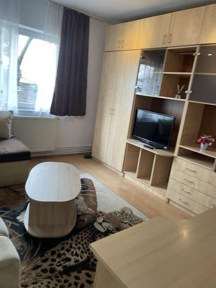 Inchiriez garsoniera - 4