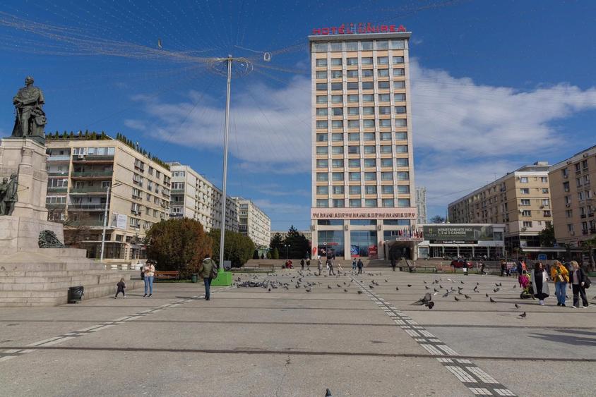 Centru Piata Unirii , 3 camere , etaj 1 - 1