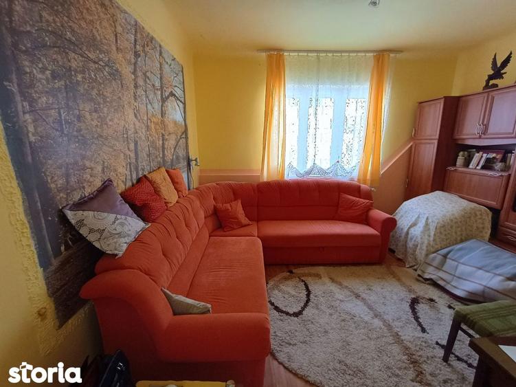 Casa cu 3 camere si garaj / str. PACII - 5