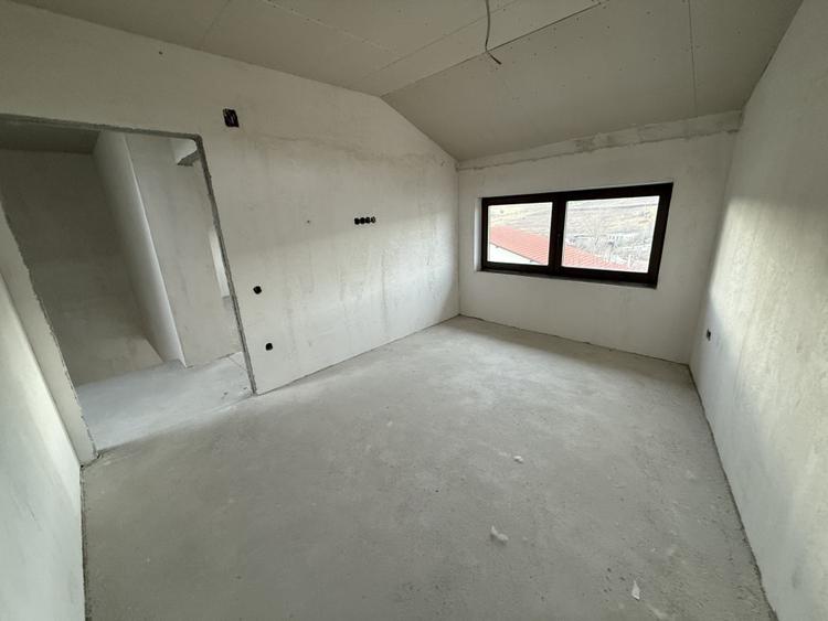 EXCLUSIVITATE !! COM 0% !! De vanzare duplex 4cam 160mpu D+P+E teren str Oasului - 17