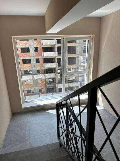 studio, 53 mp +  8 mp balcon TVA 21% inclus, 2027 - 12