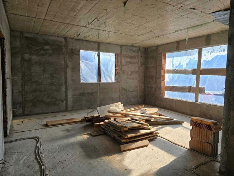 Casa de vanzare parter + mansarda - 4