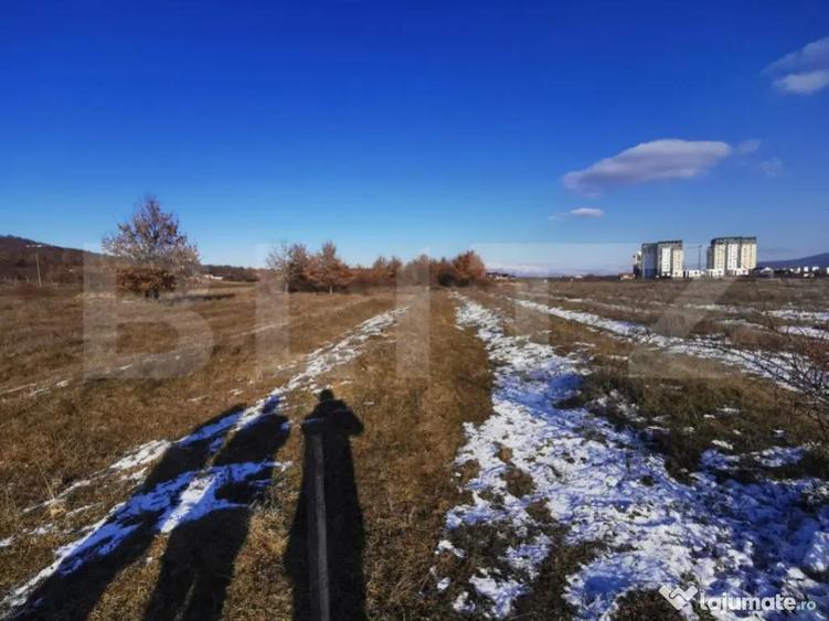 Teren intravilan, 20 arii, zona subcetate - 1