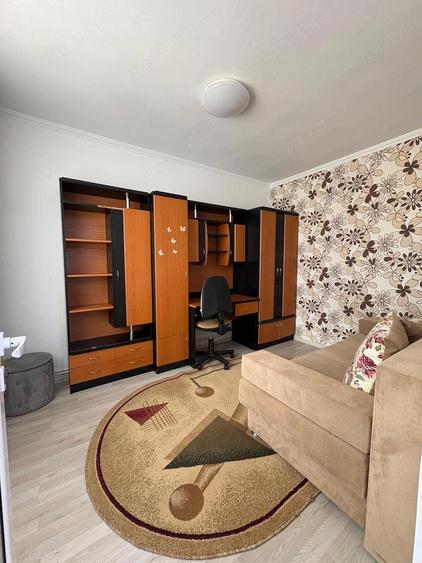 De inchiriat - ap. 3 camere semidecomandat, et. 10, Alexandru ce bun. - 5