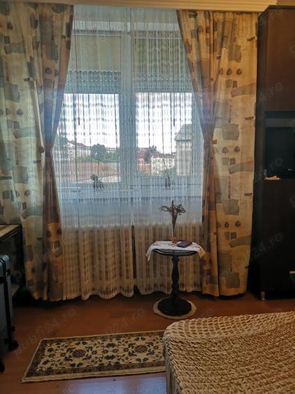 Proprietar, vand ap. 3 camere, 66.5 mp, decomandat, P. Neam?, renovat, curat, insorit - 5