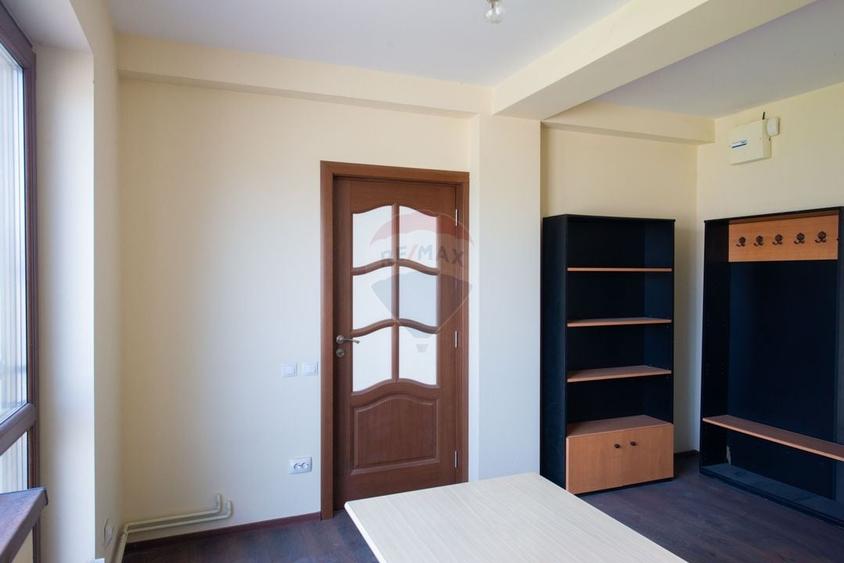 De vanzare casa + hala, teren 580mp, ideala business/service auto - 11