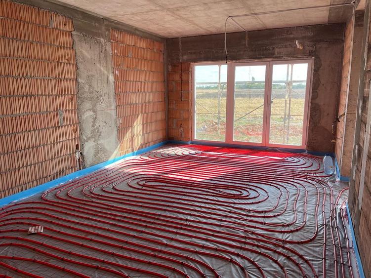 Comision 0 - Dezvoltator 4 cam curte proprie - 155000eur TVA si parcare inclusa - 8