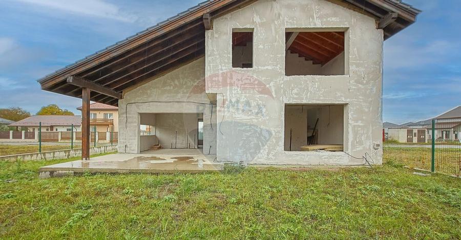 Casa spa?ioasa la gri, 4 camere, 3 bai, teren 500 mp ... - 34