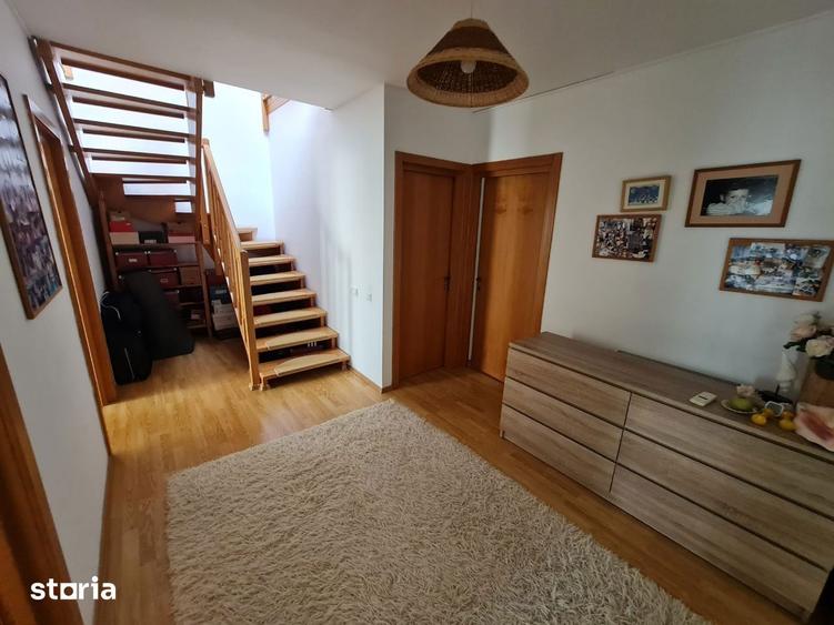 Vila 4 camere, 220 mpu, garaj, 150 mp curte - Pipera / V Alecsandri - 1