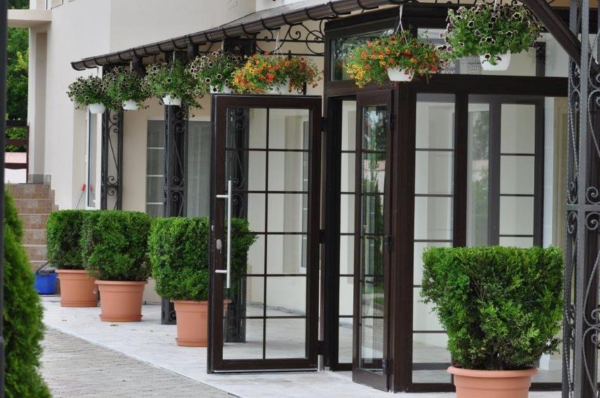 Afacere la cheie >Complex Saloane de evenimente\Cazare\Restaurant - 9