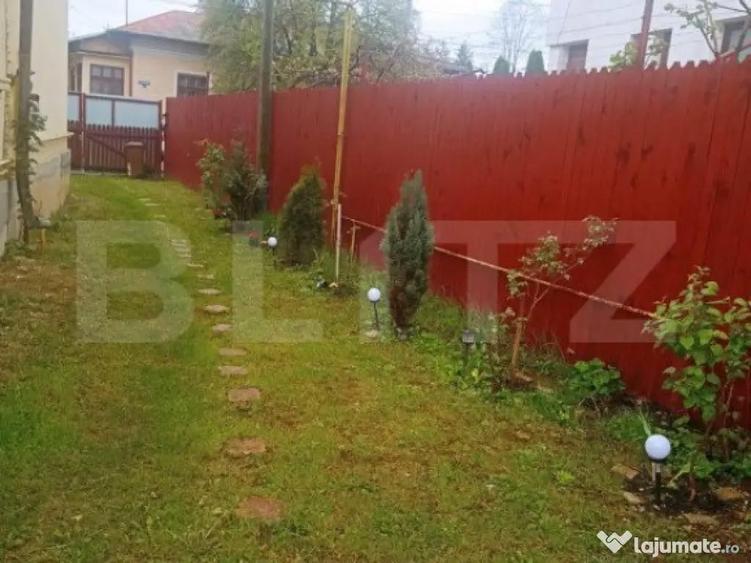 Apartament 3 camere decomandat, in vila, cu terten si intrar - 3