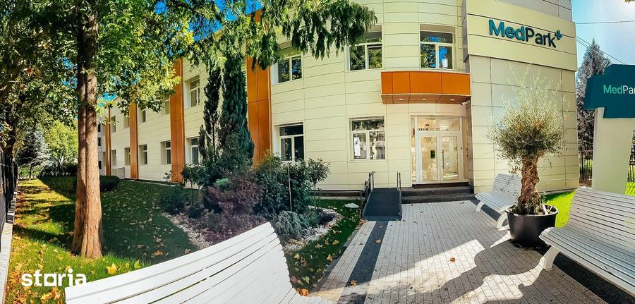 Spațiu comercial, de 1 mp, în Central