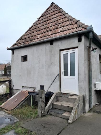 Vand casa in Brancovenesti - 2