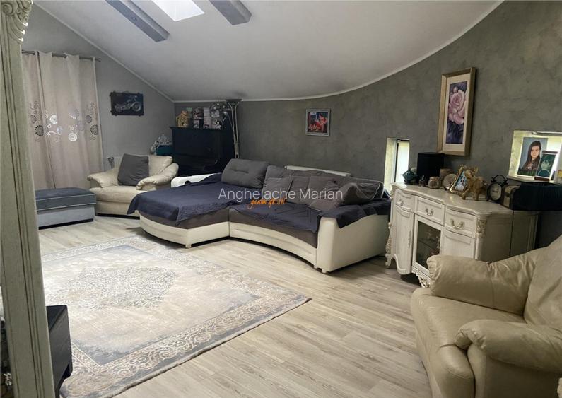 Casa de in Focsani , parter si mansarda ,suprafata utila de