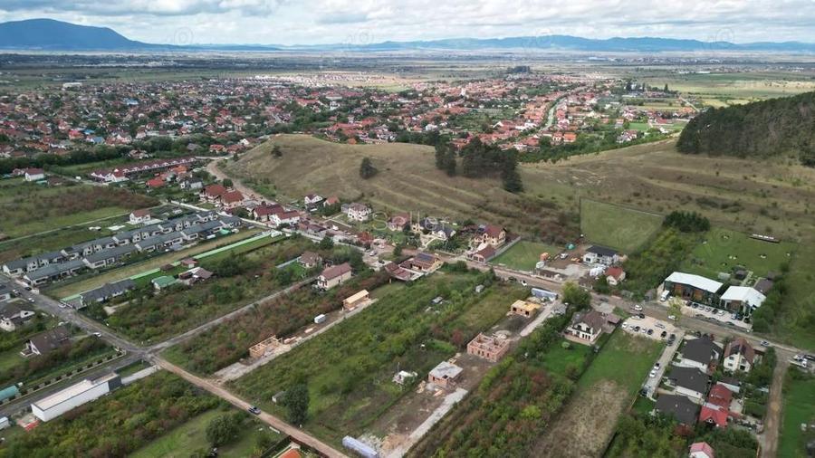 Teren intravilan - 8