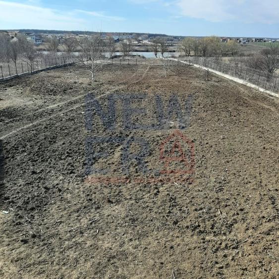 Teren 6.600mp cu deschidere la lac - zona centrala Corbeanca - 2