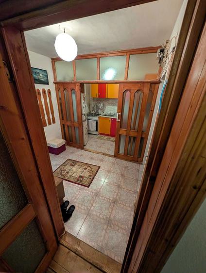 Apartament 2 camere decomandat 52 mp - strada Varnav nr. 5 - etaj 2 - 3