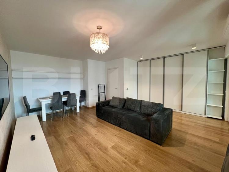 Apartament 2 camere, 70 mp, zona Decebal - 2