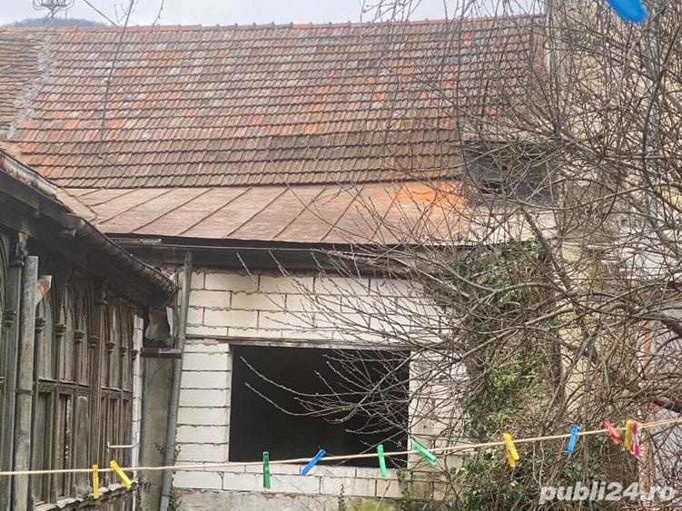 Vand inchiriez casa cu spa?iu comercial,Oravi?a - 3