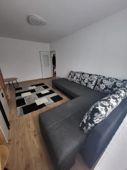 Apartament Galata- strada Petru Șchipu  cu CENTRALA  3 camere decomandat - 3