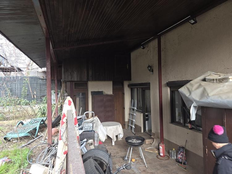 Crangasi - 3 minute Metrou - Casa p+1+mansarda  + curte 800 mp - Anul  2018 - 9