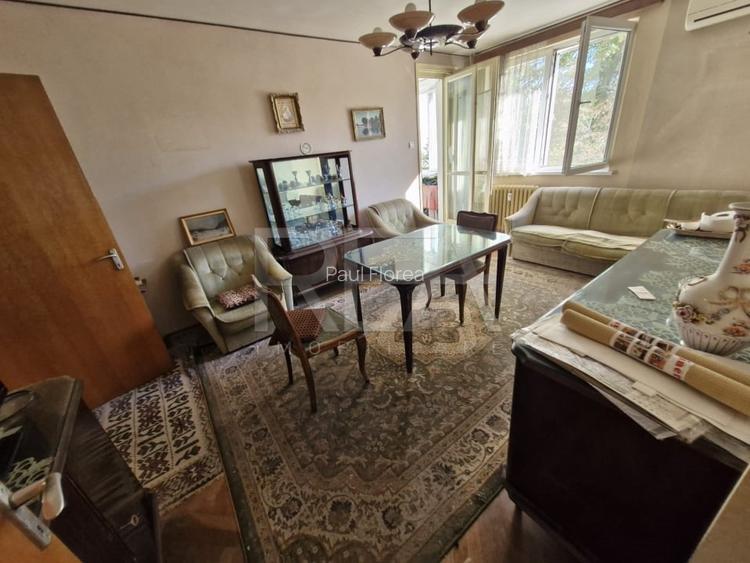 Apartament cu 3 camere la 15 minute de mers pe jos de statia de metrou Titan