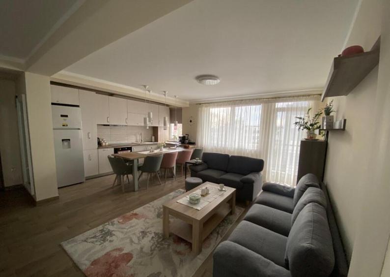 Apartament de vanzare cu 3 camere, 87mp, la cheie cu parcare - 1