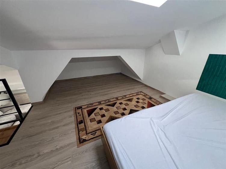 Apartament 3 camere decomandat, Parcare inclusa, Zona Tractorul, Brasovul - 9